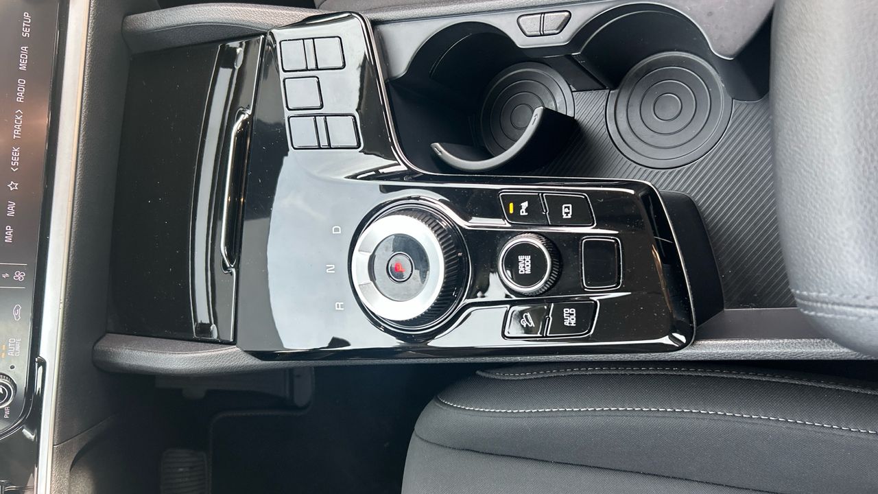 Kia Sportage 1.6 T-GDI HEV DRIVE AUTO 230 5P