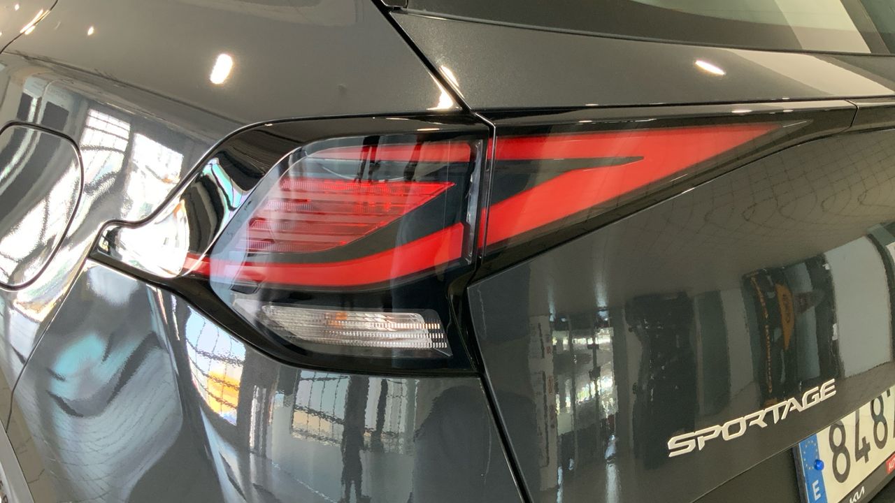 Kia Sportage 1.6 CRDI MHEV 100KW DRIVE 136 5P