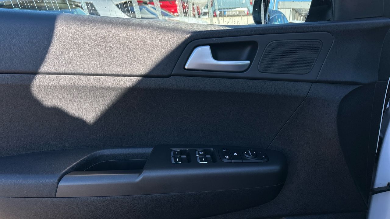 Kia Sportage 1.6 MHEV 100KW CONCEPT 2WD 136 5P