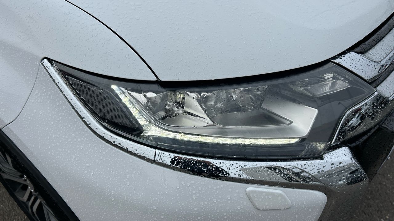 Mitsubishi Outlander 2.3 220 DI-D KAITEKI AUTO 4WD 150 5P 7 Plazas