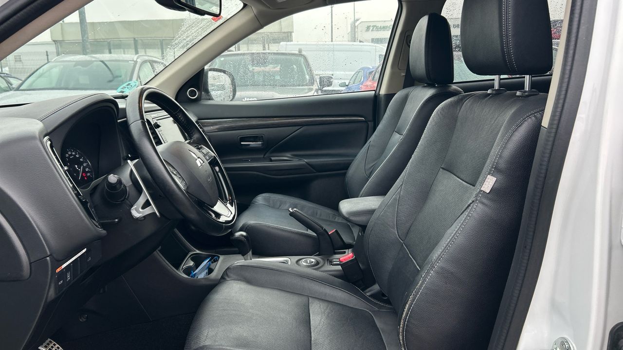 Mitsubishi Outlander 2.3 220 DI-D KAITEKI AUTO 4WD 150 5P 7 Plazas