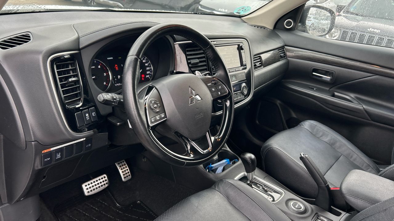 Mitsubishi Outlander 2.3 220 DI-D KAITEKI AUTO 4WD 150 5P 7 Plazas