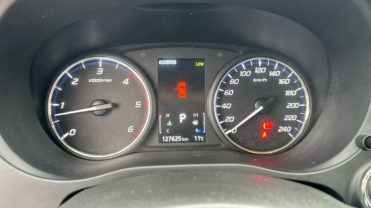 Mitsubishi Outlander 2.3 220 DI-D KAITEKI AUTO 4WD 150 5P 7 Plazas