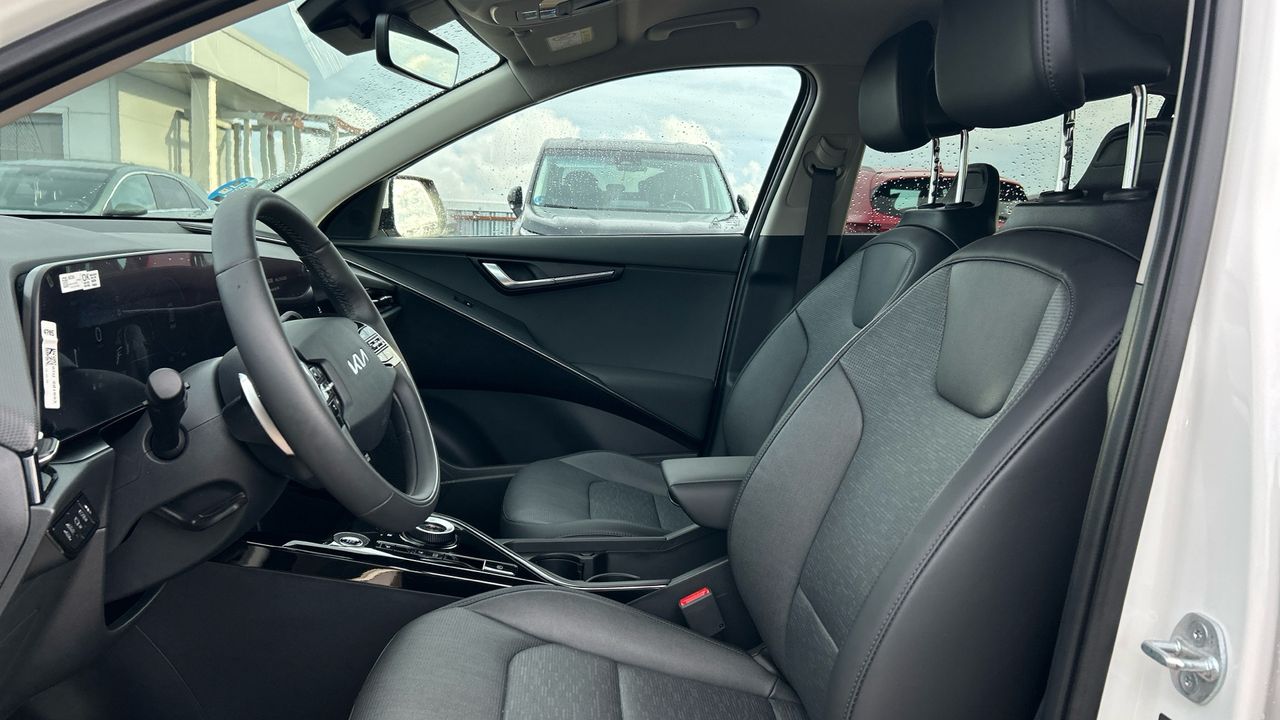 Kia Niro 1.6 GDI HEV EMOTION 129 5P