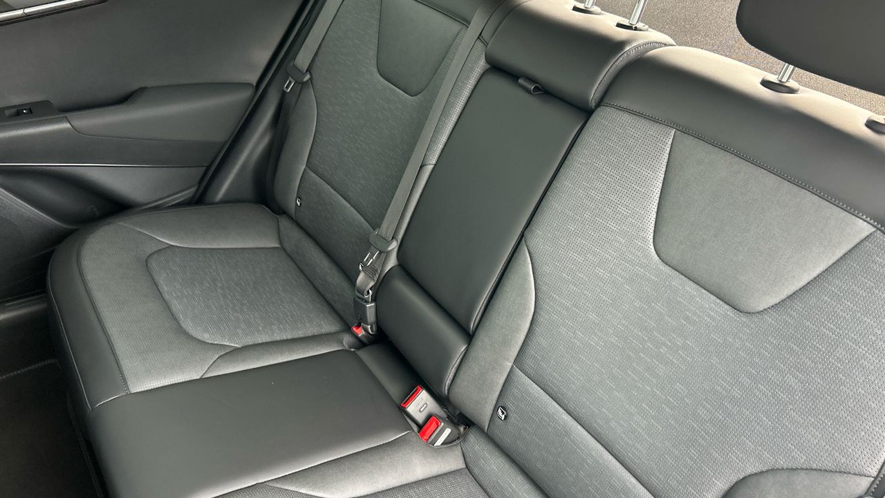 Kia Niro 1.6 GDI HEV EMOTION 129 5P