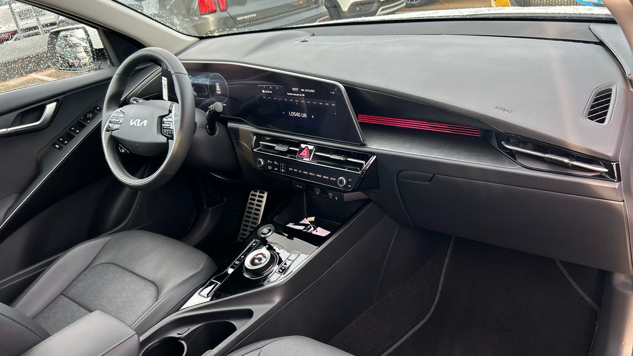 Kia Niro 1.6 GDI HEV EMOTION 129 5P