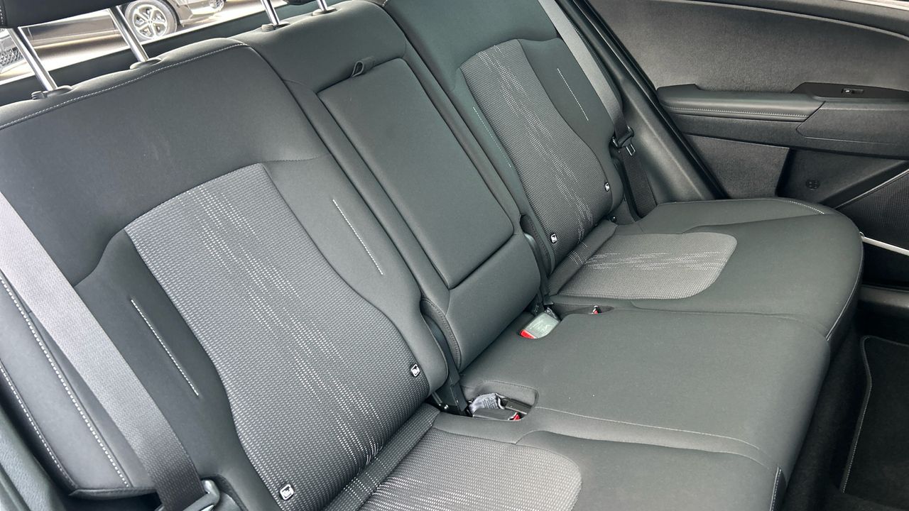 Kia Sportage 1.6 CRDI MHEV 100KW DRIVE 136 5P