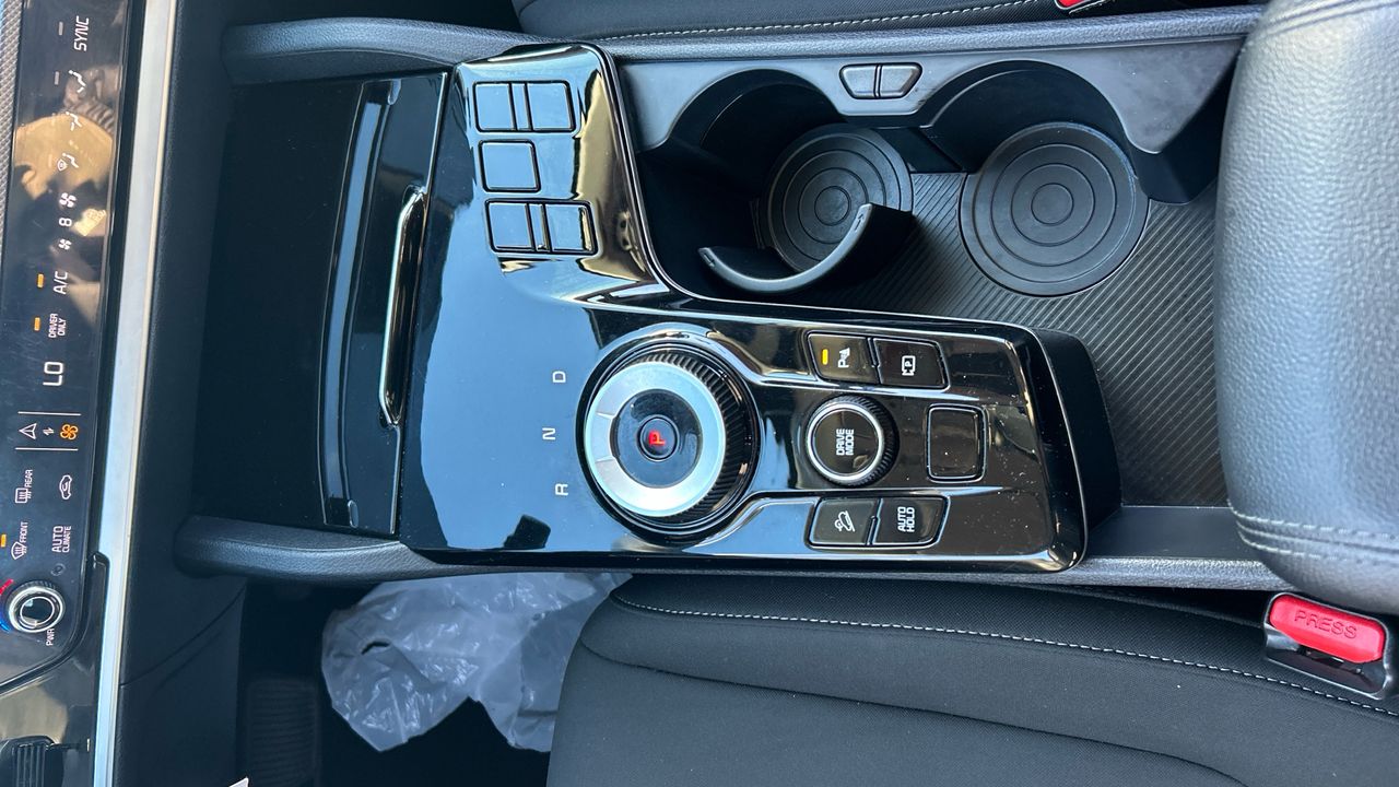 Kia Sportage 1.6 T-GDI HEV DRIVE AUTO 230 5P