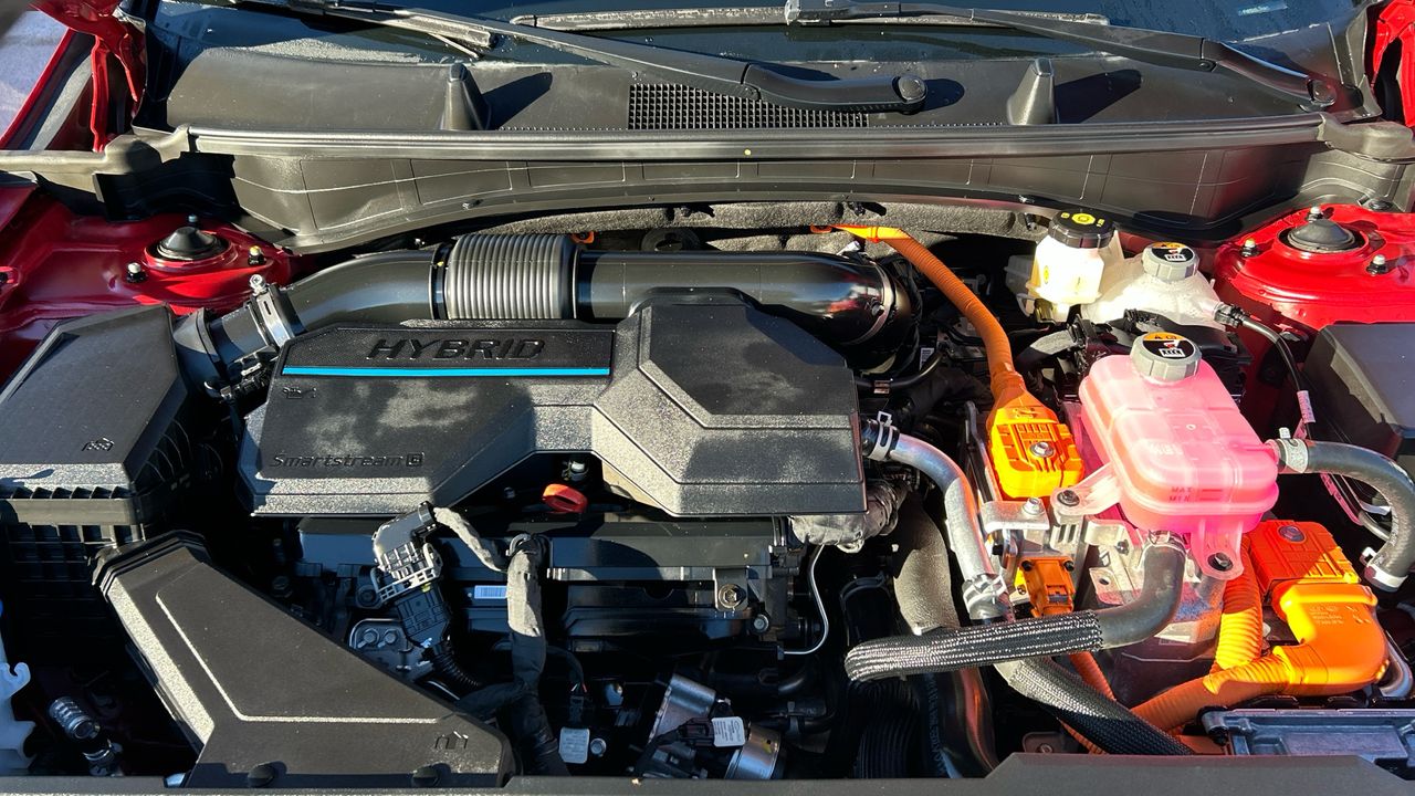 Kia Sportage 1.6 T-GDI HEV DRIVE AUTO 230 5P