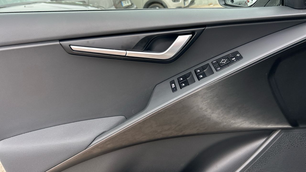 Kia Niro 1.6 GDI HEV EMOTION 141 5P