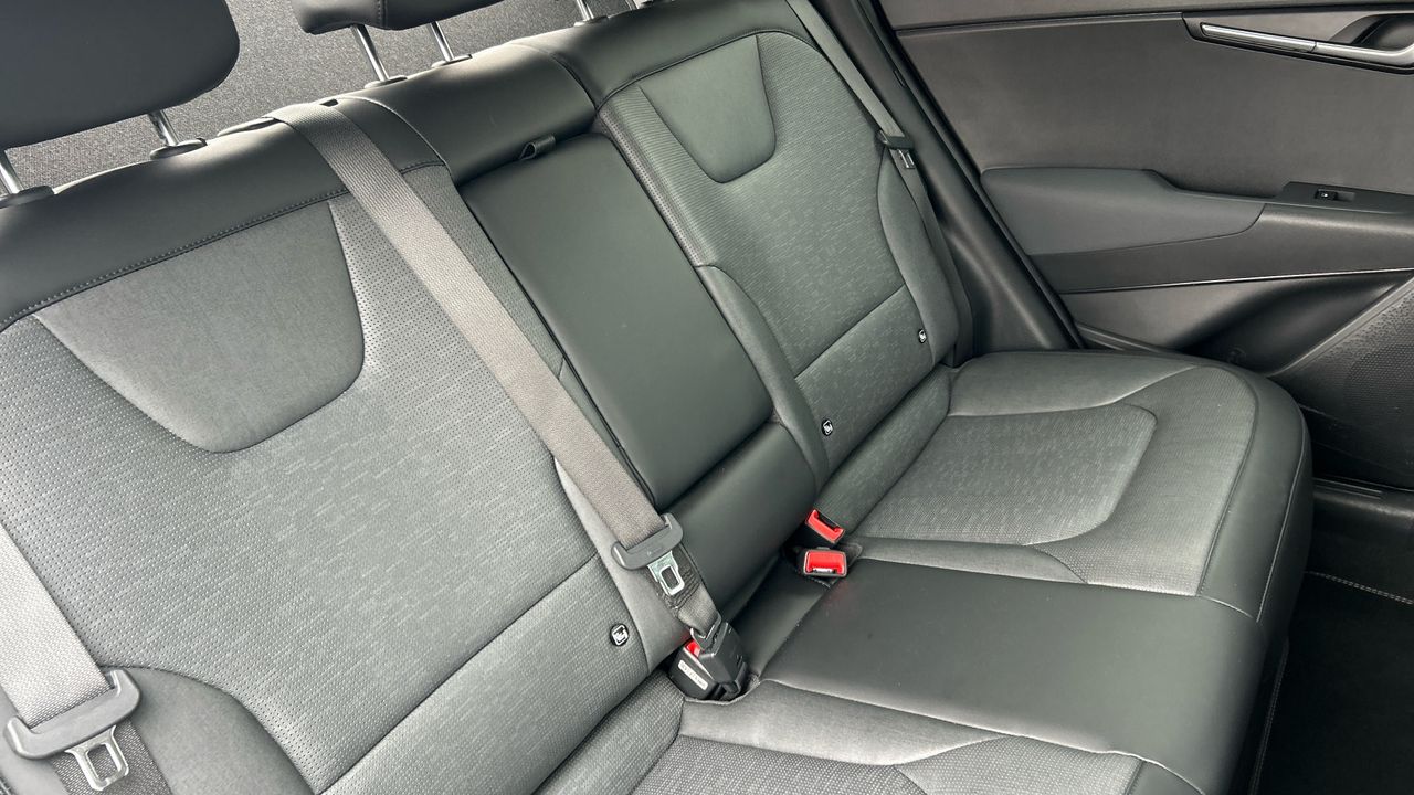 Kia Niro 1.6 GDI HEV EMOTION 141 5P