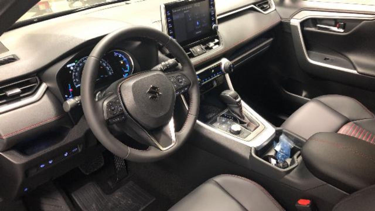 Suzuki Across 2.5 PLUG-IN HYBRID 4WD AUTO 306 5P