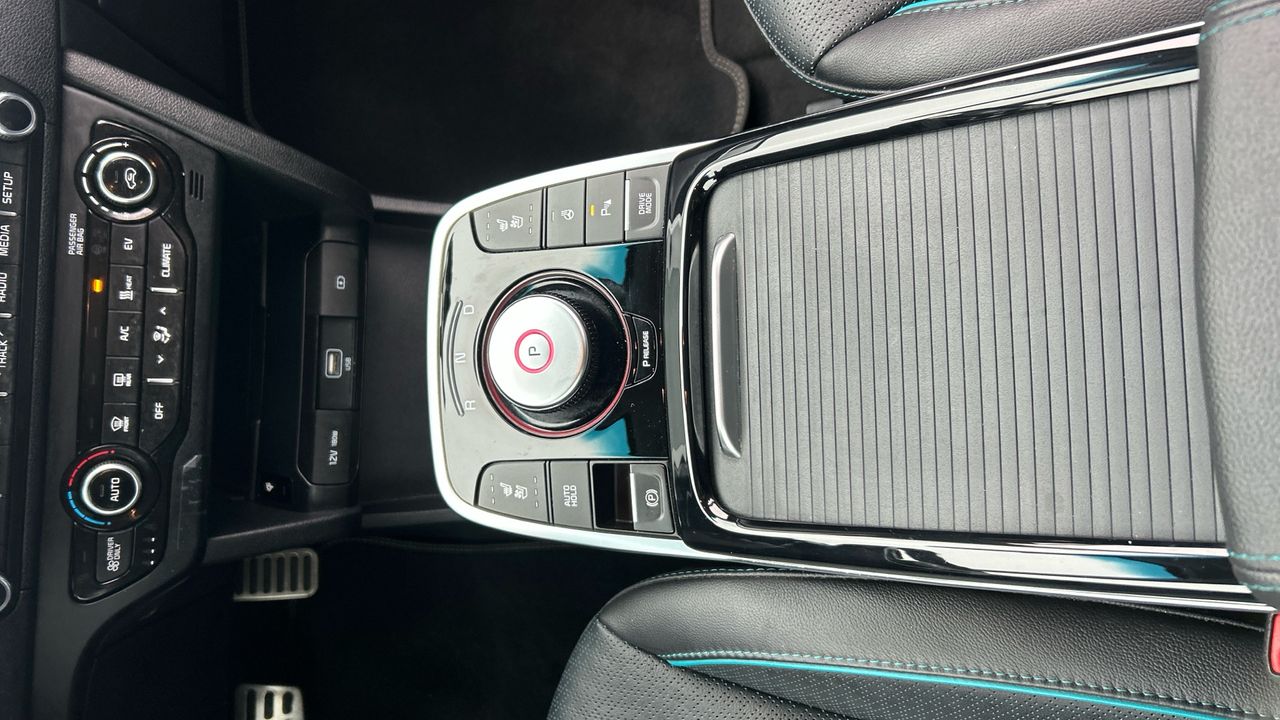 Kia Niro BEV 64KWH E-NIRO EMOTION 204 5P