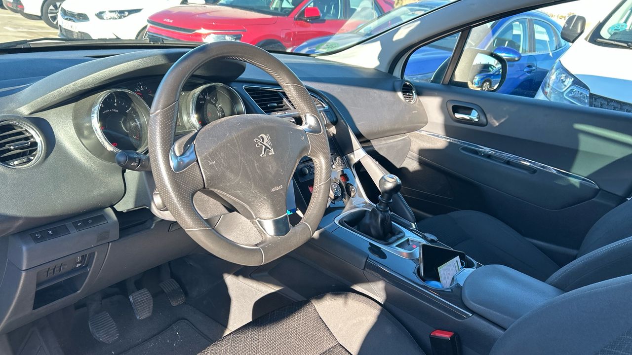 Peugeot 3008 1.2 PURETECH STYLE 130 5P