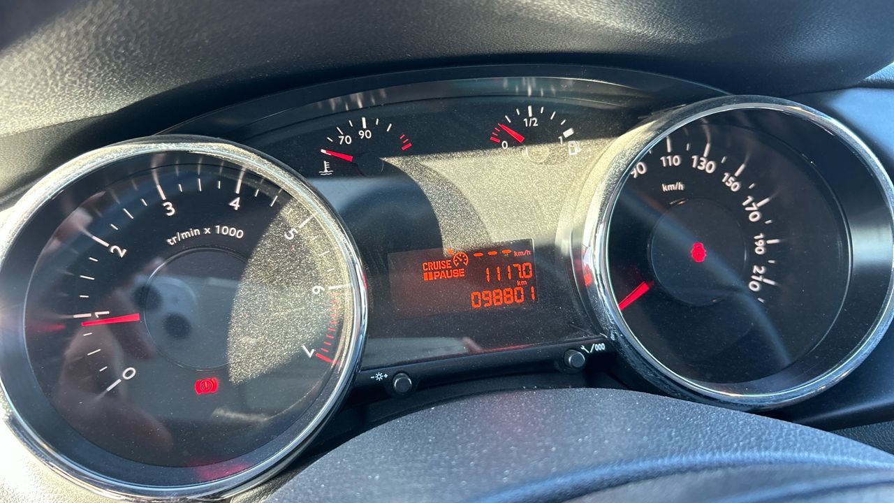 Peugeot 3008 1.2 PURETECH STYLE 130 5P