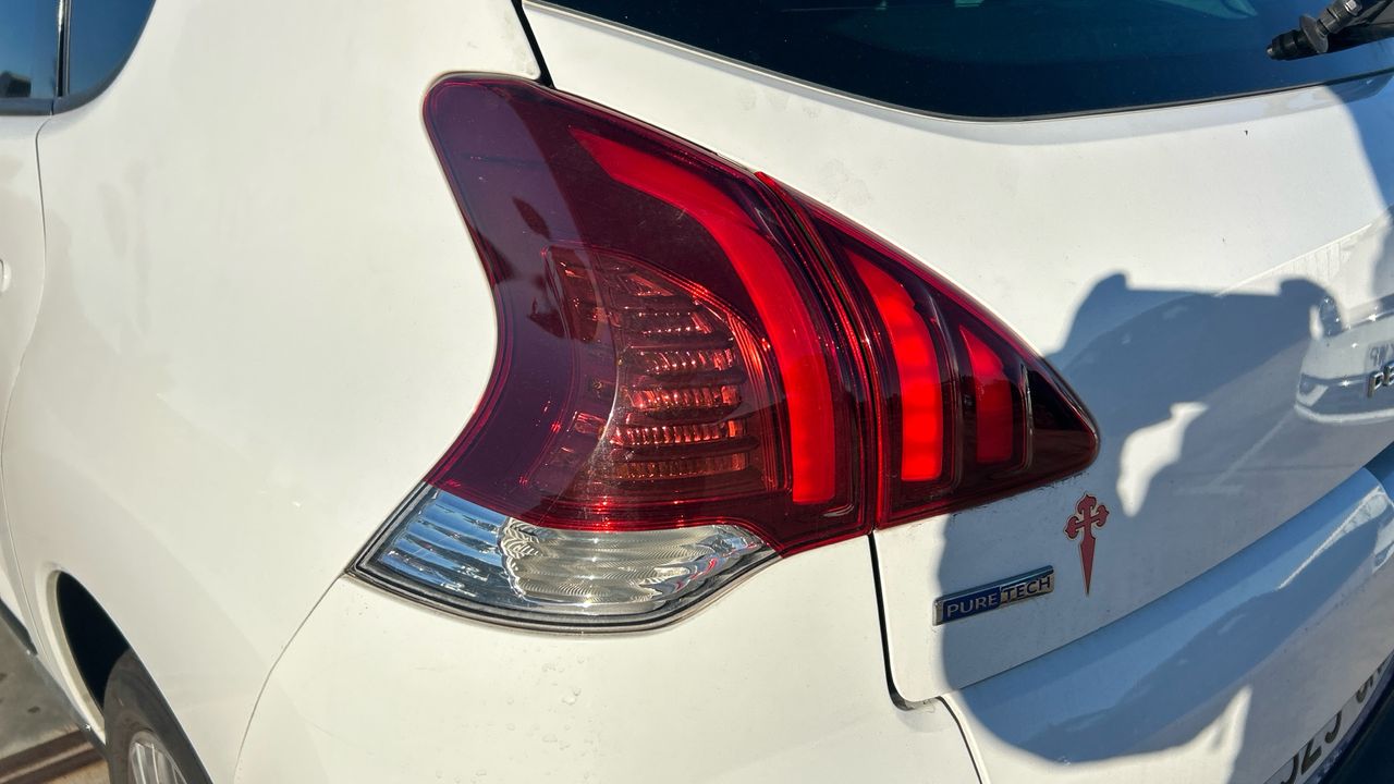 Peugeot 3008 1.2 PURETECH STYLE 130 5P