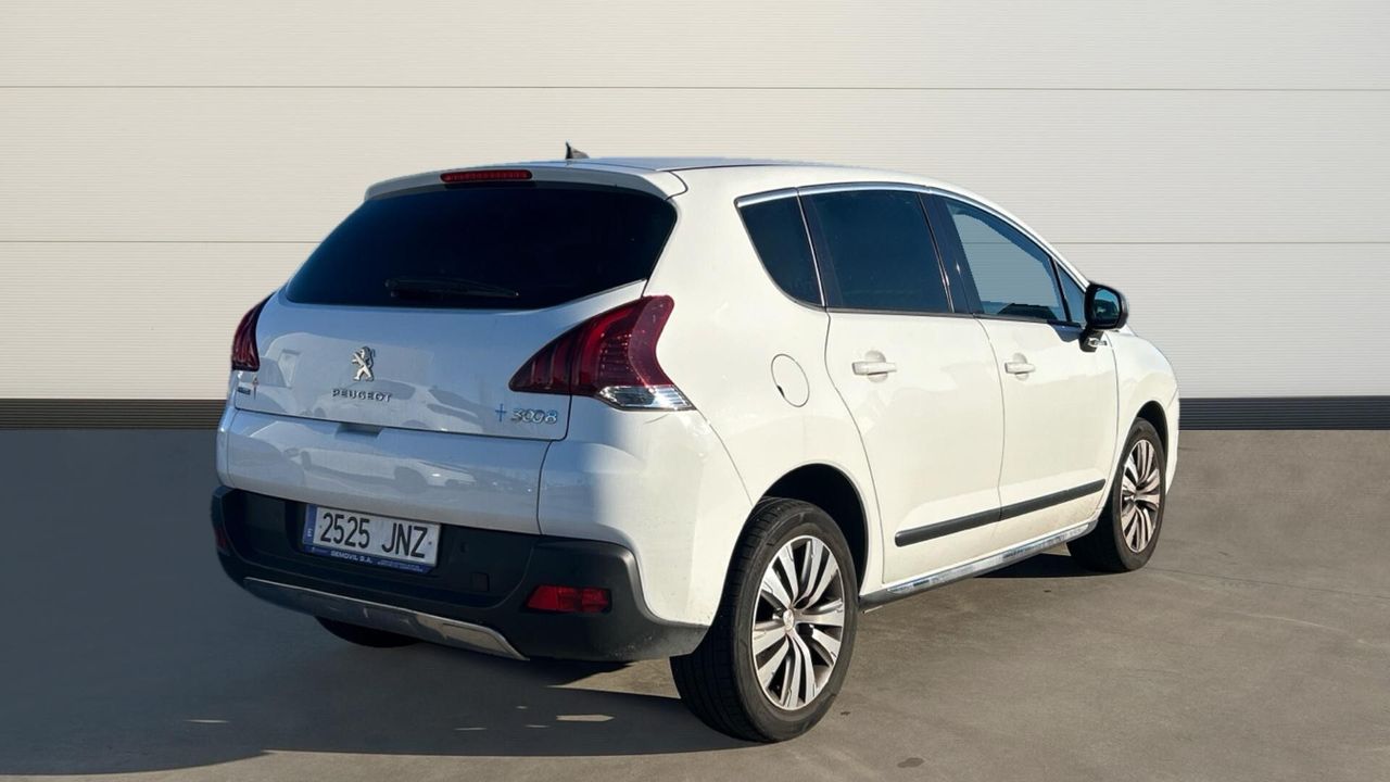 Peugeot 3008 1.2 PURETECH STYLE 130 5P