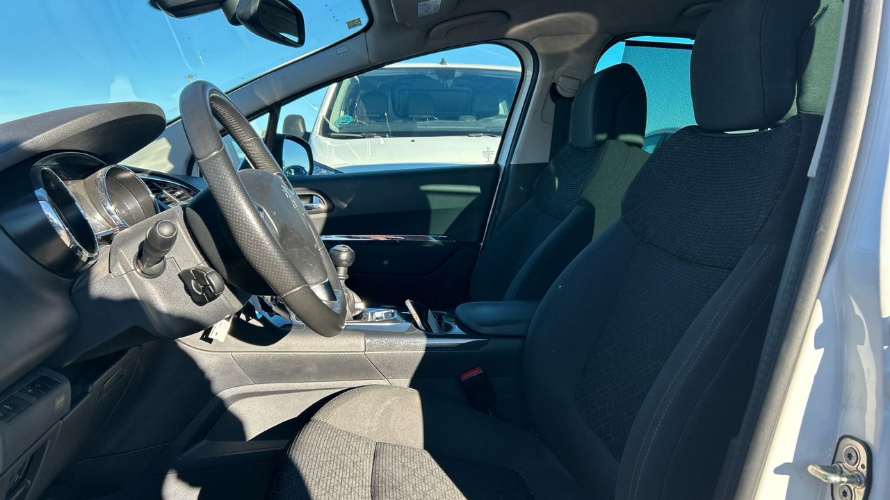 Peugeot 3008 1.2 PURETECH STYLE 130 5P