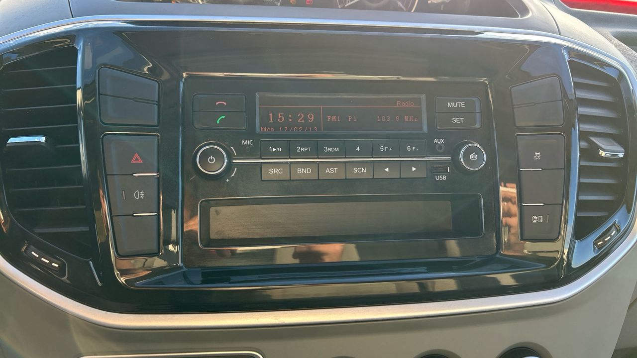 Maxus V80 2.5 V80 LWB H2 136 4P