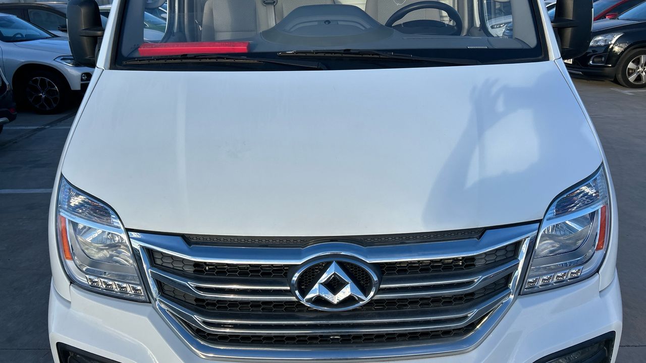 Maxus V80 2.5 V80 LWB H2 136 4P