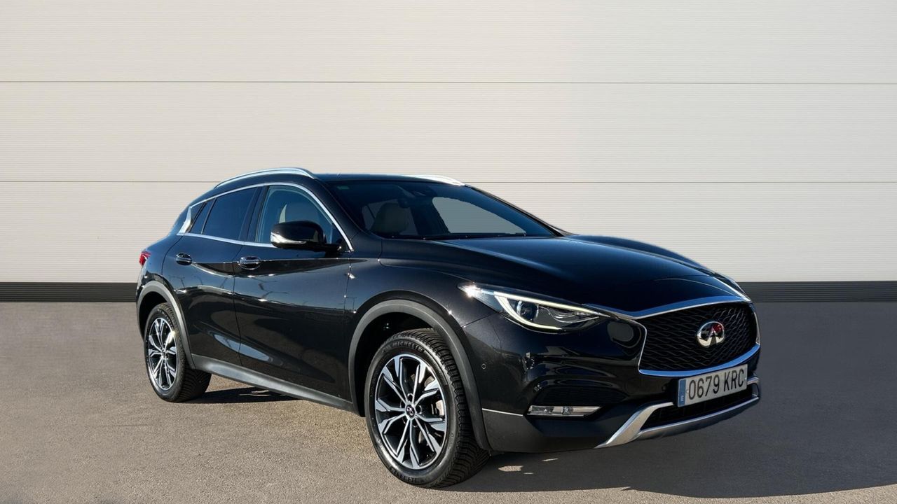 Infiniti QX30 2.2D PREMIUM TECH DCT 4WD 170 5P