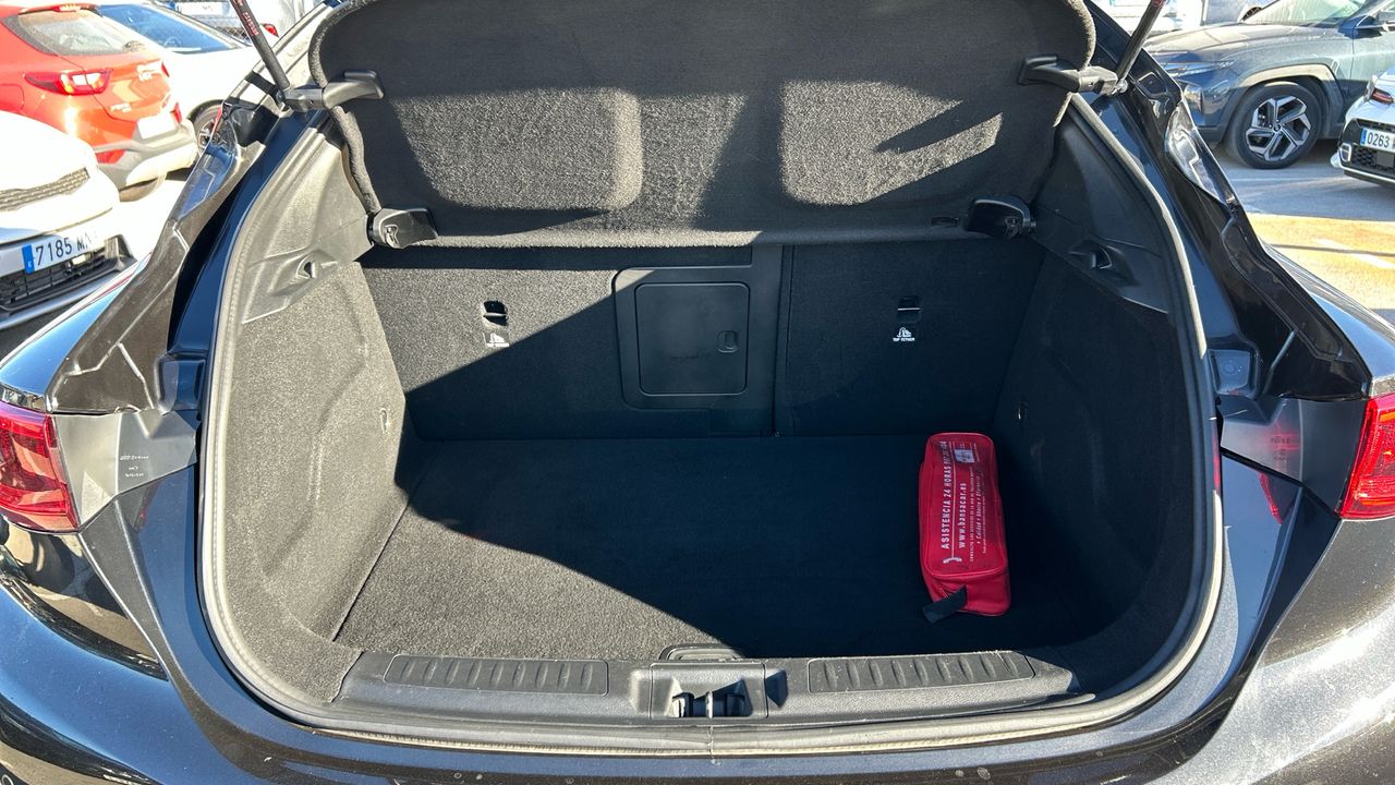 Infiniti QX30 2.2D PREMIUM TECH DCT 4WD 170 5P