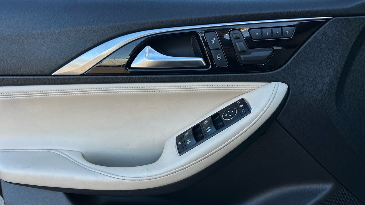 Infiniti QX30 2.2D PREMIUM TECH DCT 4WD 170 5P