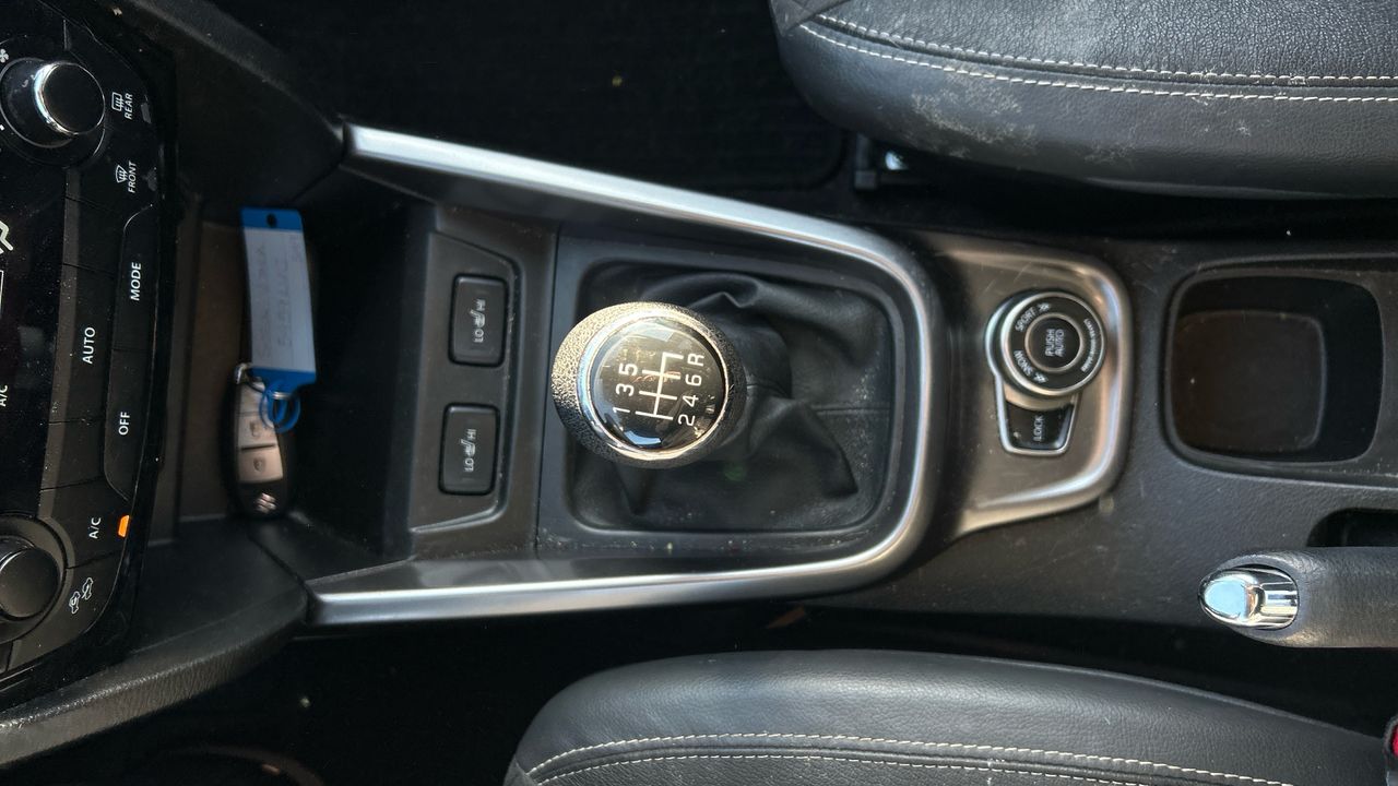 Suzuki Vitara 1.4 SMART HYBRID GLX 4WD 129 5P