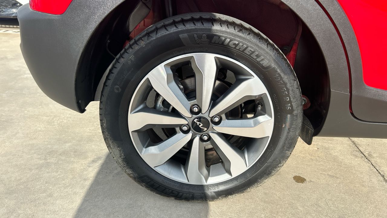 Kia Stonic 1.0 T-GDI MHEV IMT 74KW DRIVE 100 5P