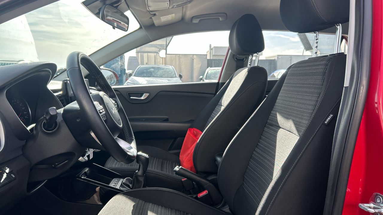 Kia Stonic 1.0 T-GDI MHEV IMT 74KW DRIVE 100 5P