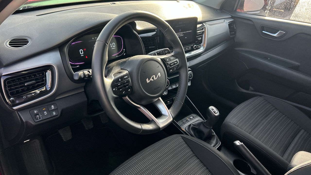 Kia Stonic 1.0 T-GDI MHEV IMT 74KW DRIVE 100 5P