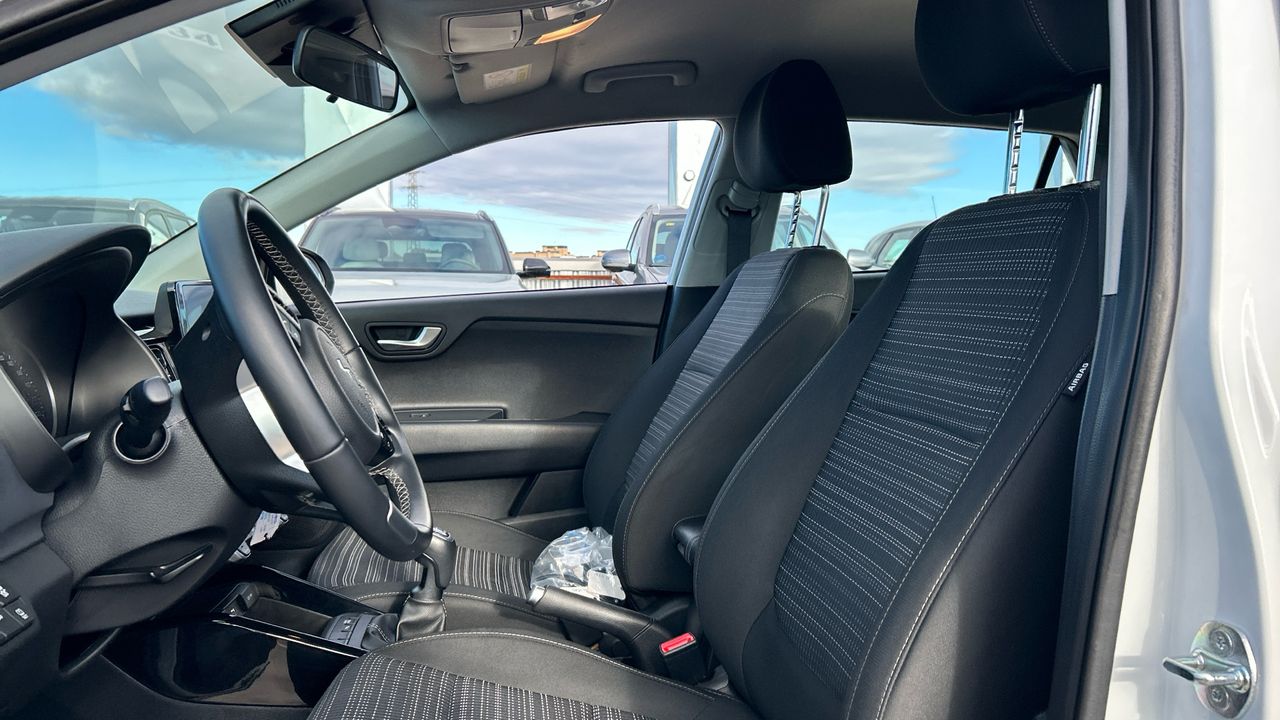 Kia Stonic 1.0 T-GDI MHEV IMT 74KW DRIVE 100 5P