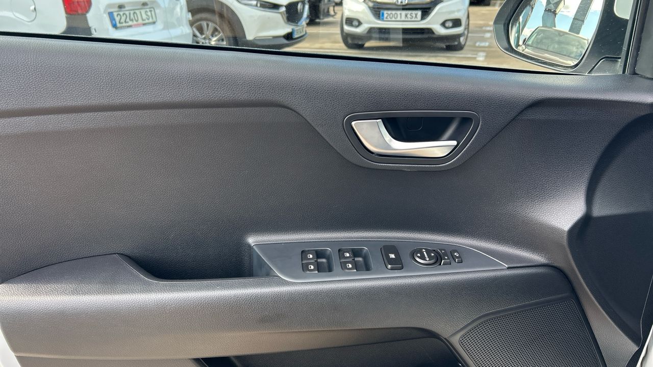 Kia Stonic 1.0 T-GDI MHEV IMT 74KW DRIVE 100 5P