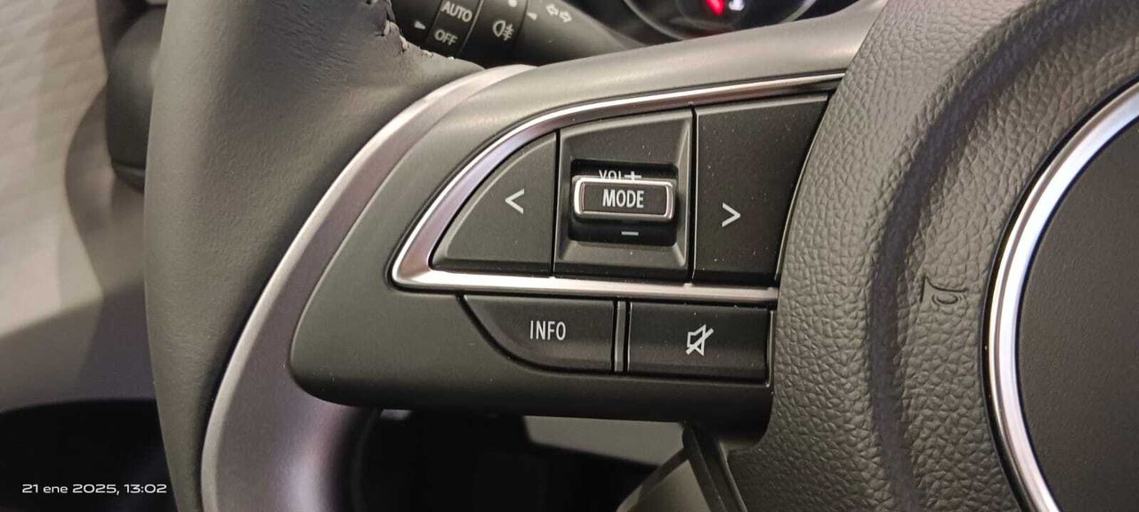 Suzuki Swift 1.2 MILD HYBRID S2 81 5P