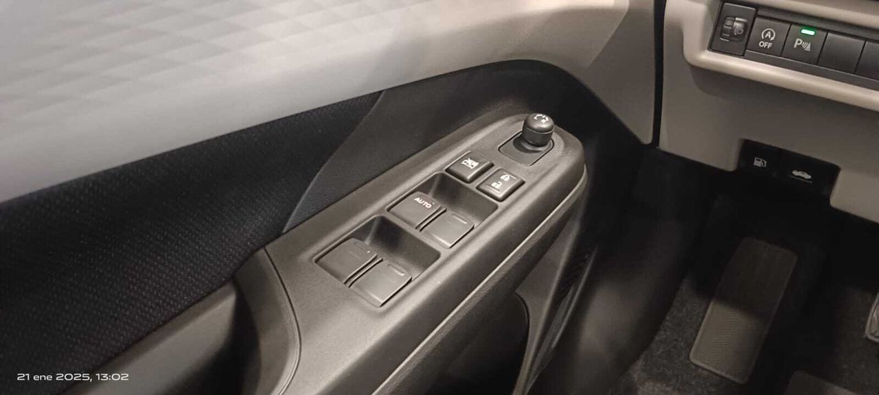 Suzuki Swift 1.2 MILD HYBRID S2 81 5P