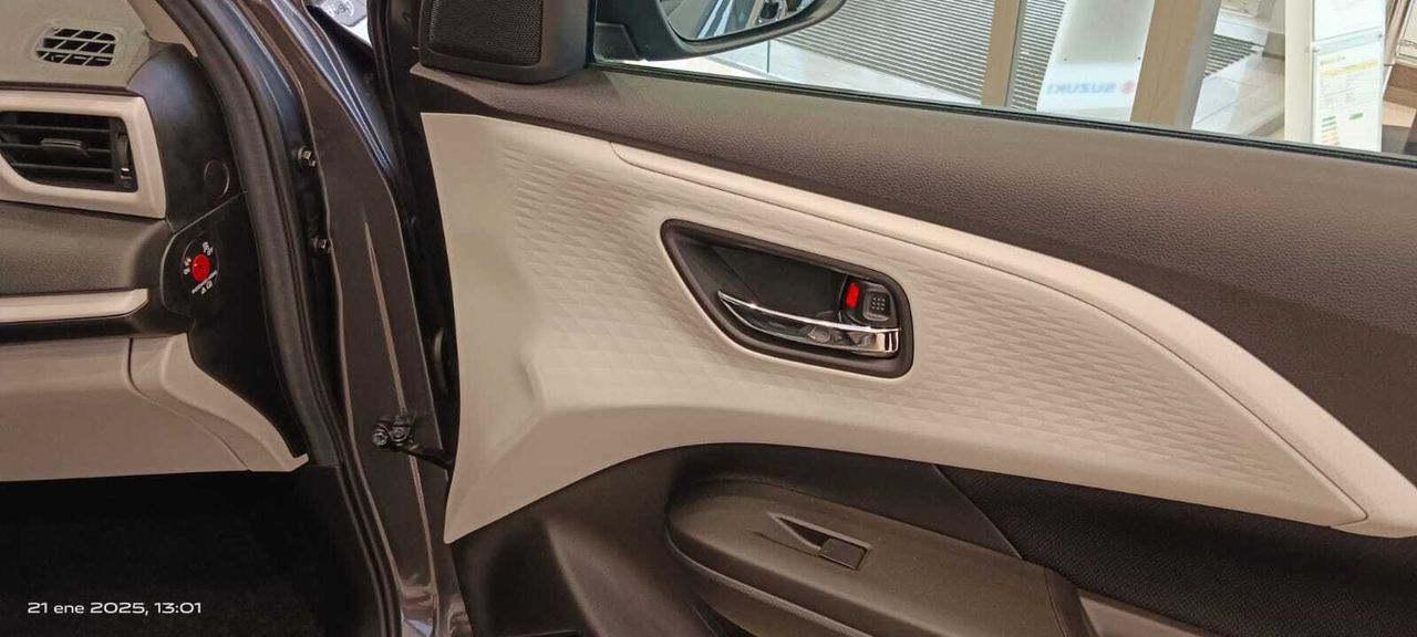 Suzuki Swift 1.2 MILD HYBRID S2 81 5P