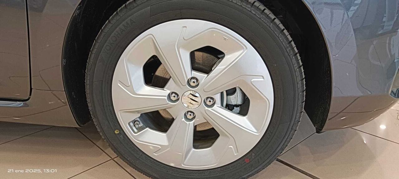 Suzuki Swift 1.2 MILD HYBRID S2 81 5P