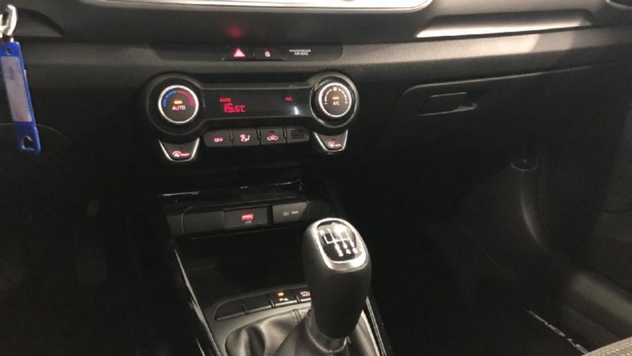 Kia Stonic 1.0 T-GDI MHEV IMT 74KW DRIVE 100 5P