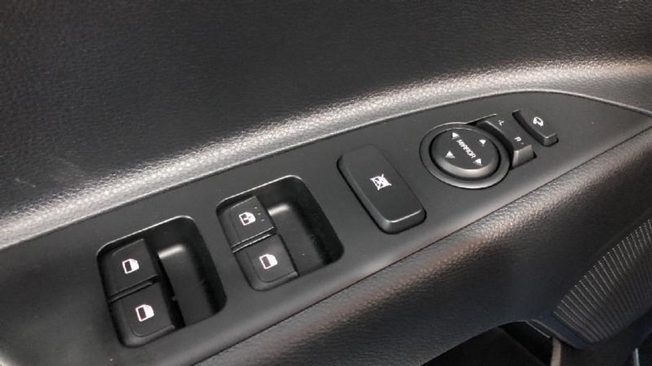 Kia Stonic 1.0 T-GDI MHEV IMT 74KW DRIVE 100 5P