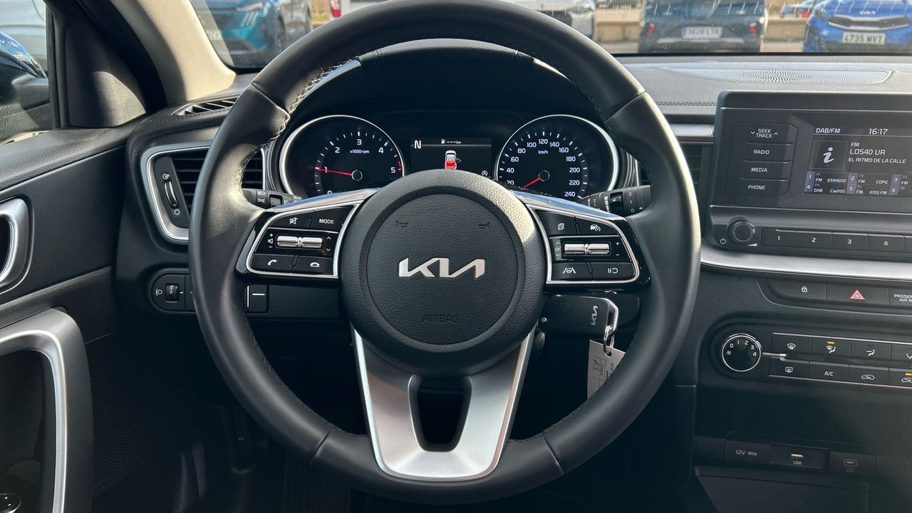 Kia XCeed 1.6 MHEV 100KW CONCEPT 136 5P