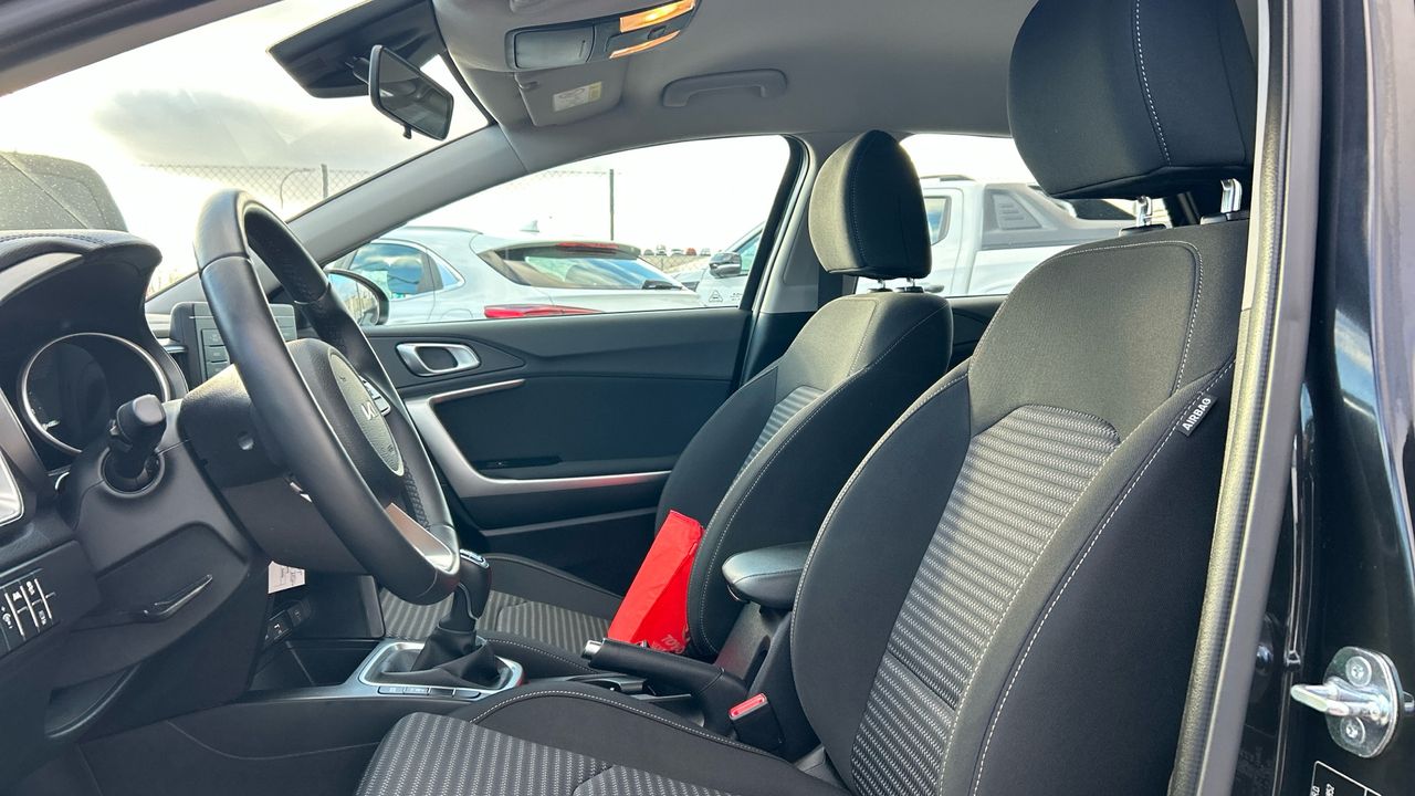 Kia XCeed 1.6 MHEV 100KW CONCEPT 136 5P