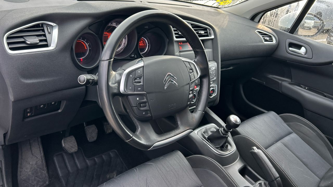 Citroën C4 1.6 E-HDI 110 SEDUCTION 112 5P