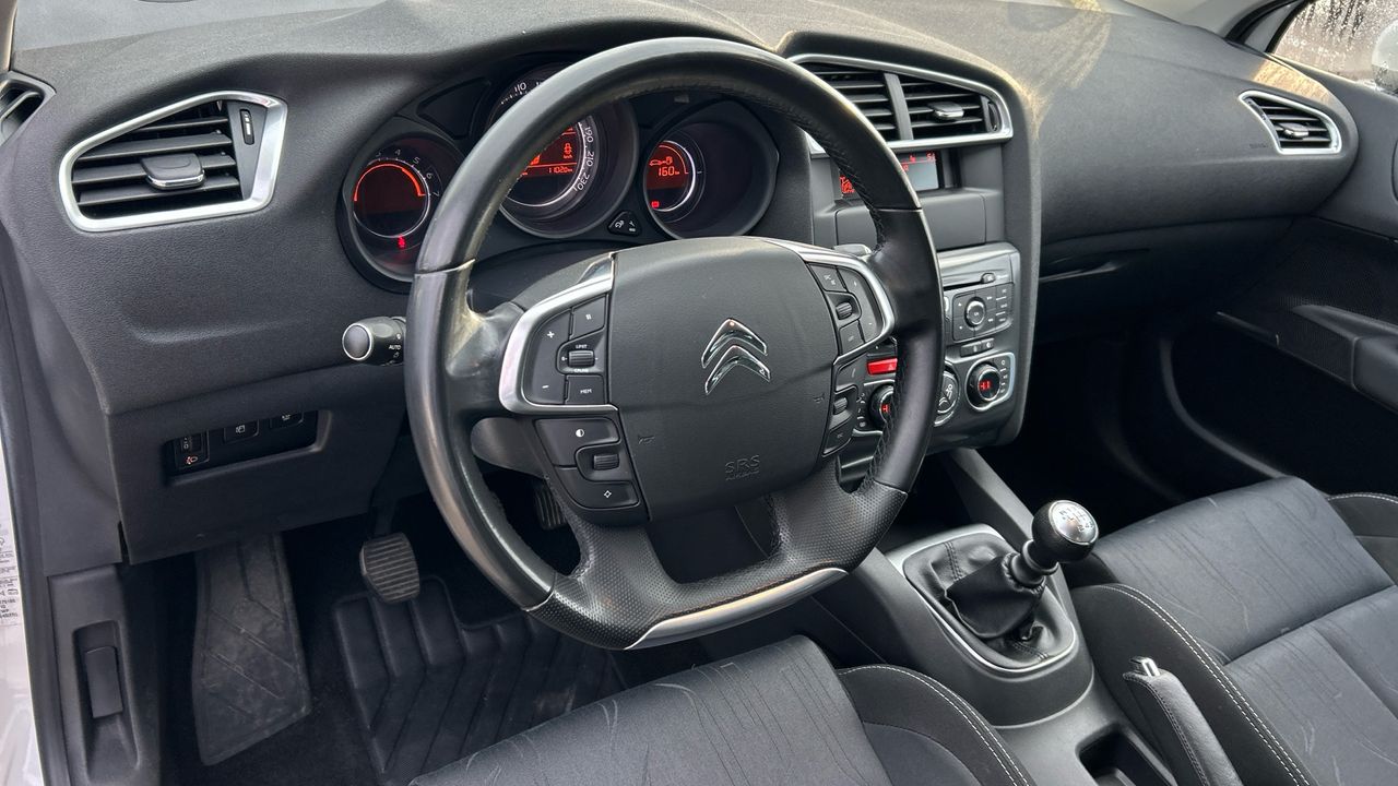 Citroën C4 1.6 E-HDI 110 SEDUCTION 112 5P