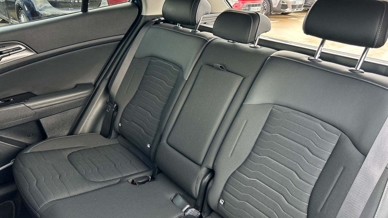 Kia Sportage 1.6 T-GDI PHEV TECH 4WD AUTO 265 5P