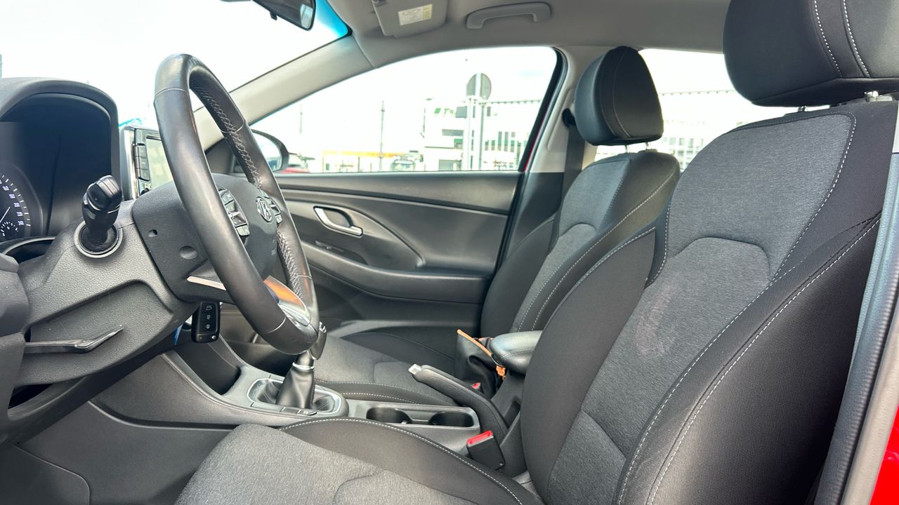 Hyundai i30 1.0 TGDI 48V KLASS 120 5P