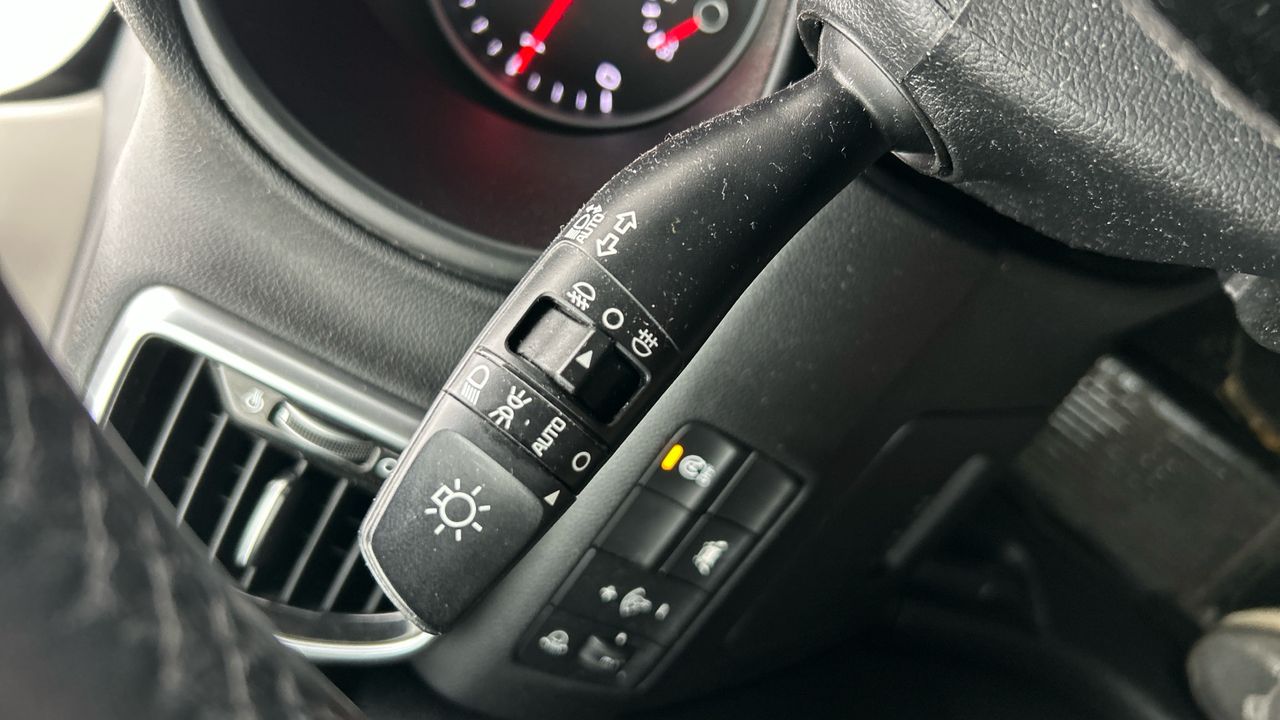 Kia Sportage 1.6 MHEV 100KW DRIVE 2WD 136 5P