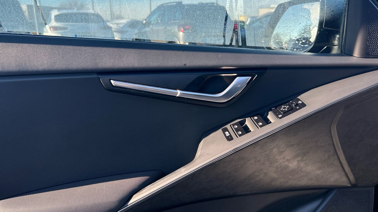 Kia Niro 1.6 GDI HEV EMOTION 141 5P