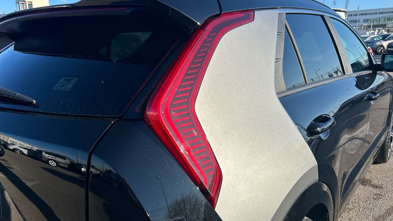 Kia Niro 1.6 GDI HEV EMOTION 141 5P