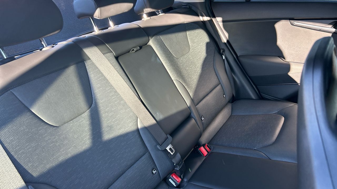 Kia Niro 1.6 GDI HEV EMOTION 141 5P