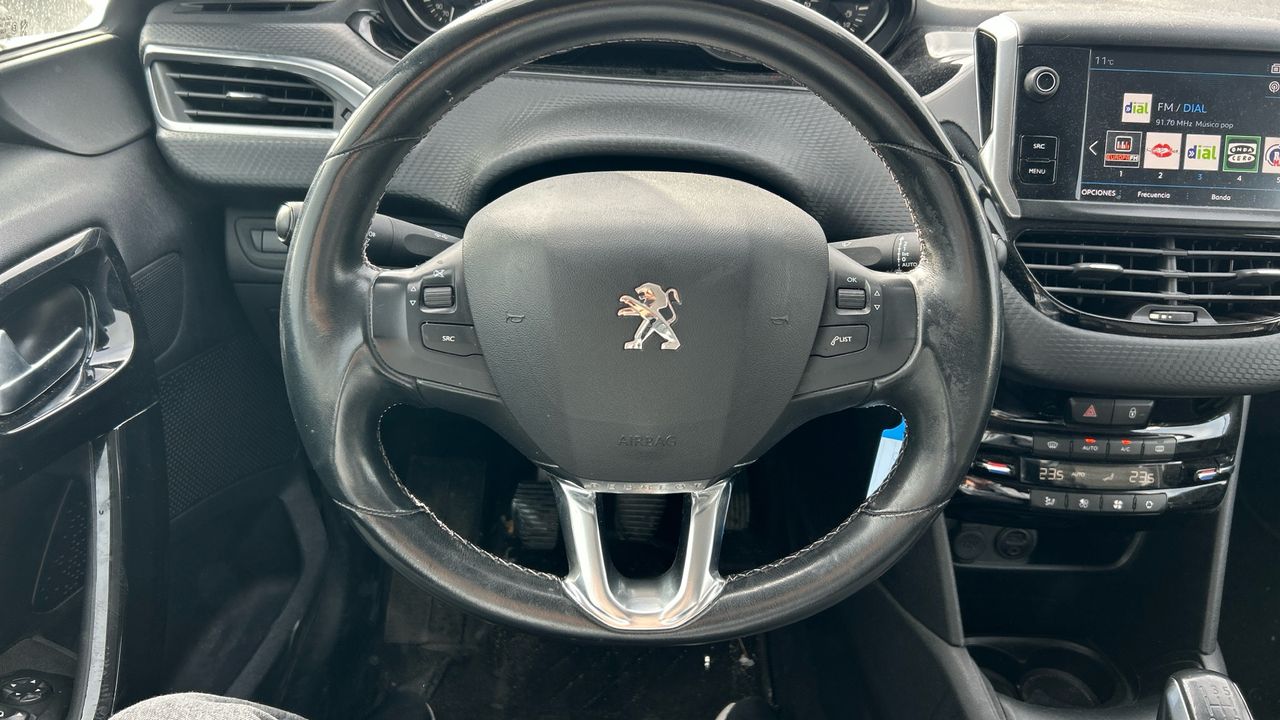 Peugeot 208 1.2L PURETECH 81KW ALLURE 110 5P